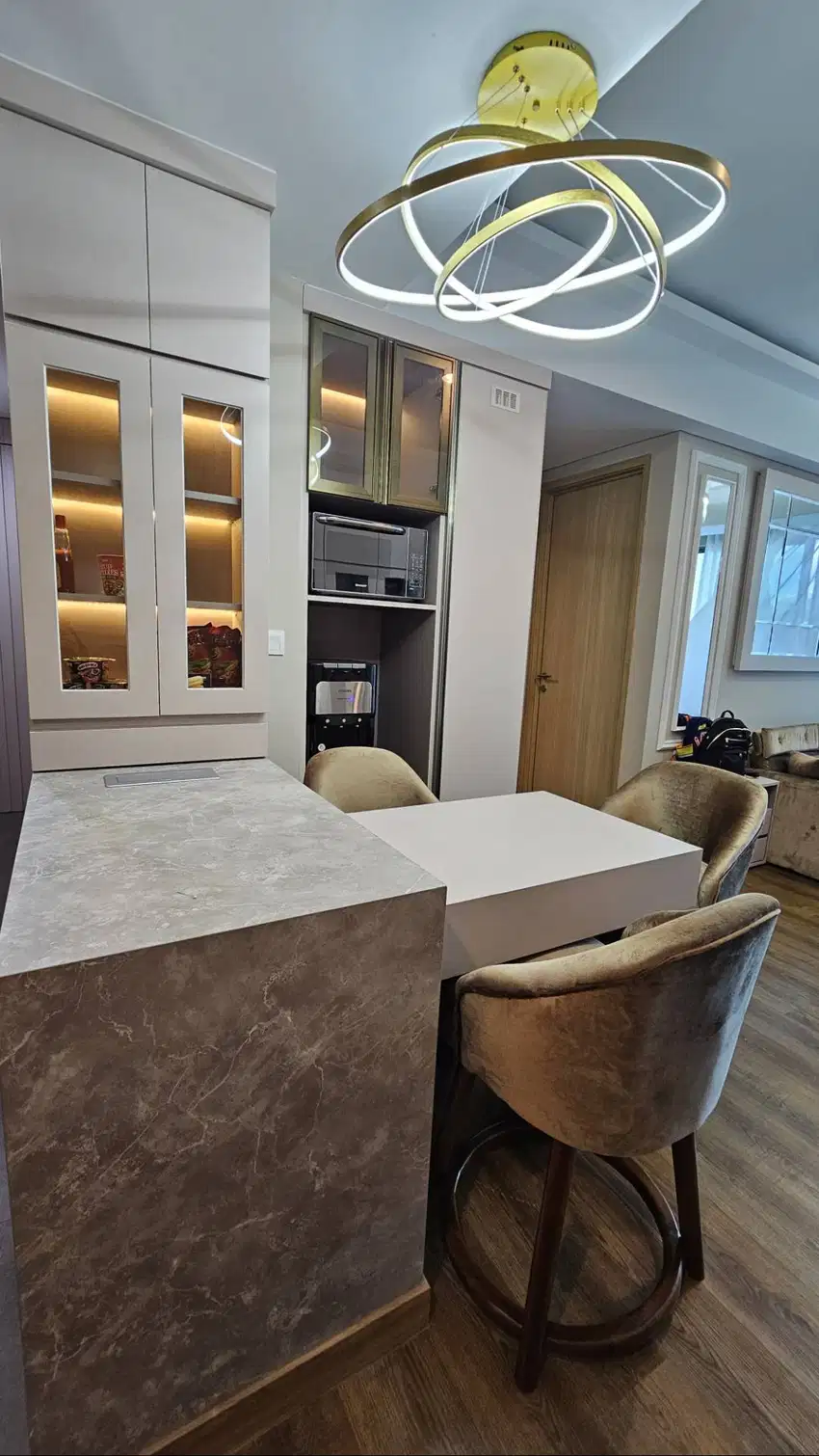 Jual murah apartemen 2Br Holland Village furnish siap huni sewa