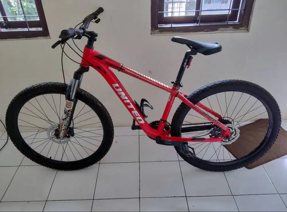 Sepeda gunung united monanza 4.0