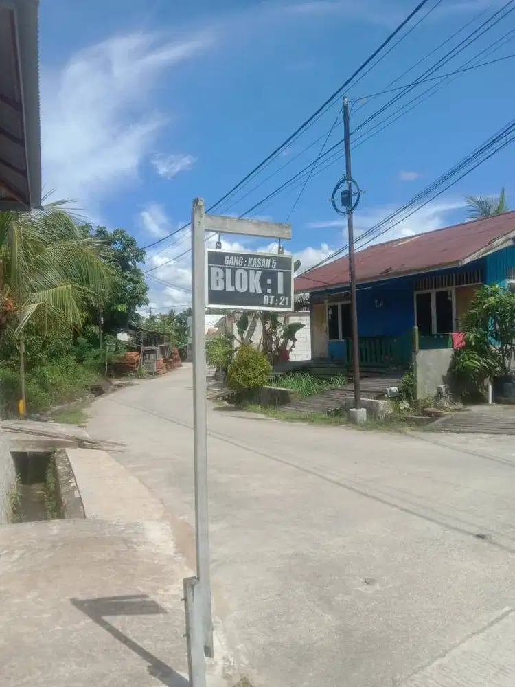 Rumah 3 gandeng lokasi strategis bisa untuk investasi dijual segera