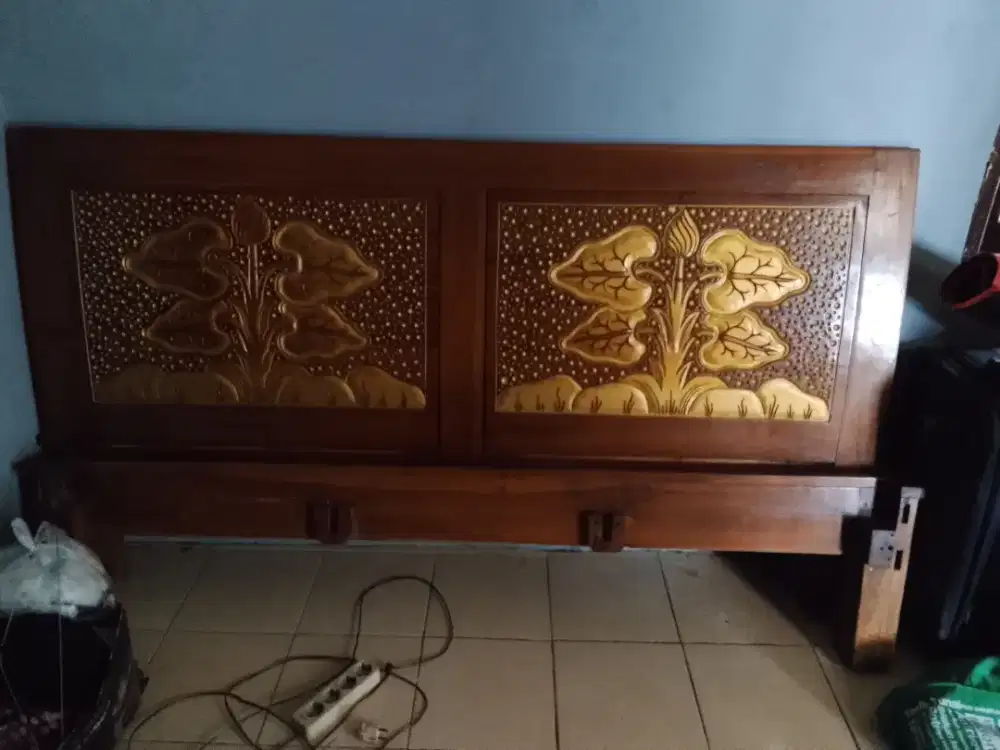 Dijual tempat tidur jati ukuran 200x200