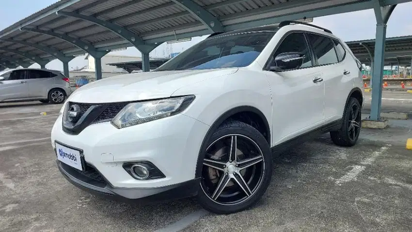 TDP 9,JT Nissan X-Trail 2.5 Bensin-AT Putih 2018
