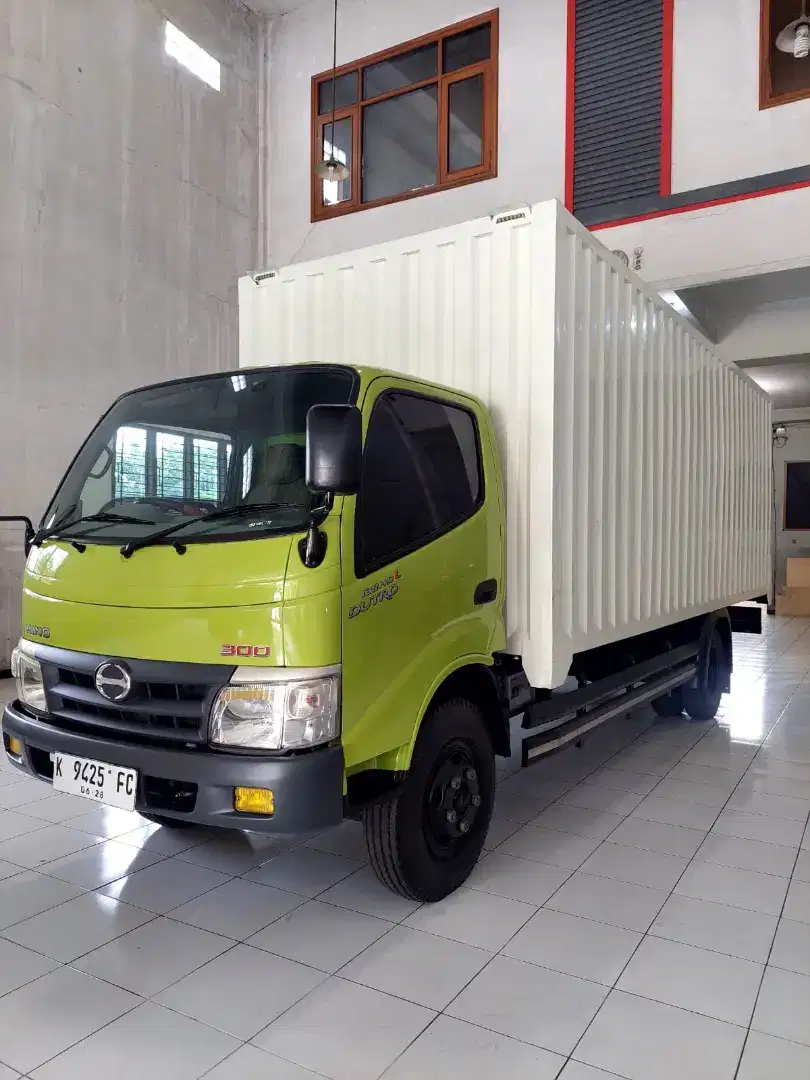 Hino Dutro 130 HDL Box