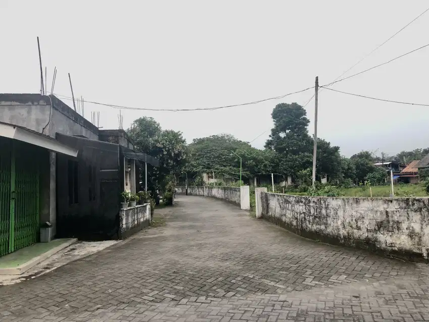 Tanah dekat Exit tol dan RSA UGM di Tlogoadi