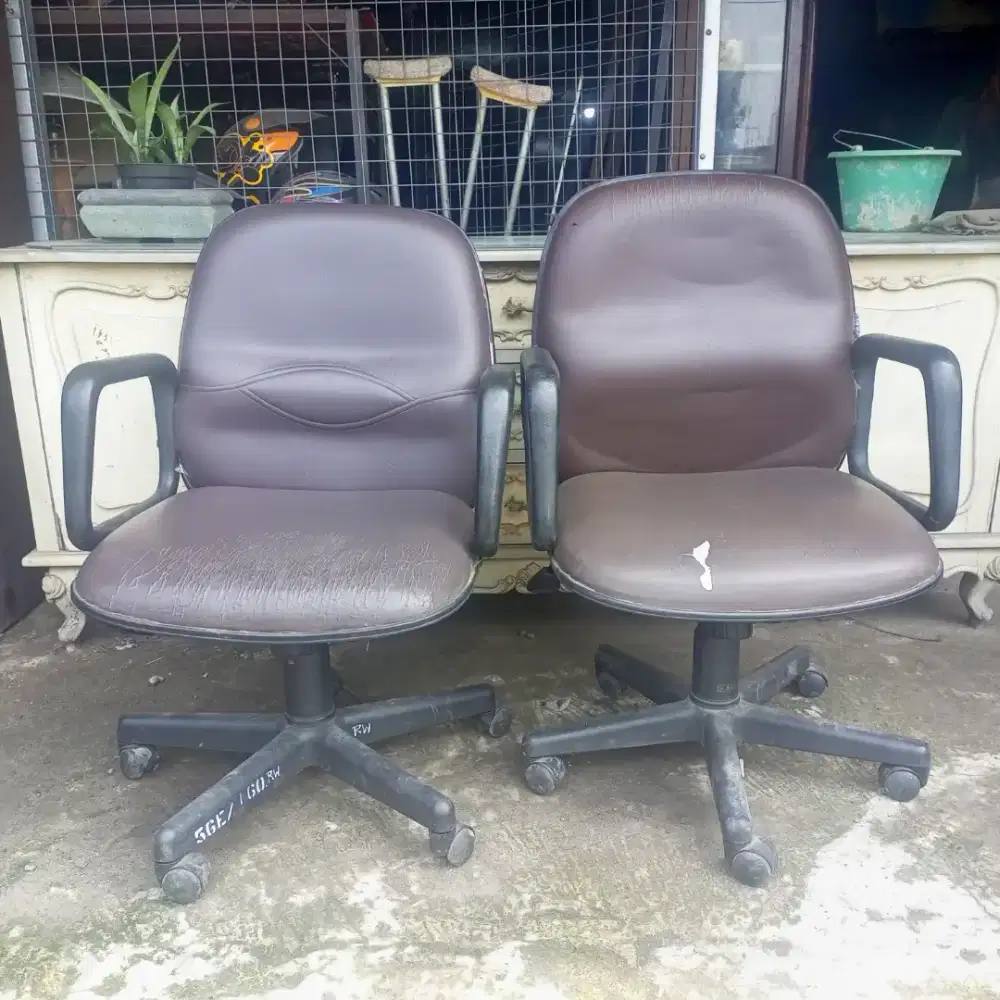 (Borongan/Satuan) Kursi Kantor Hidrolik Lebar Cover Sintetis Coklat