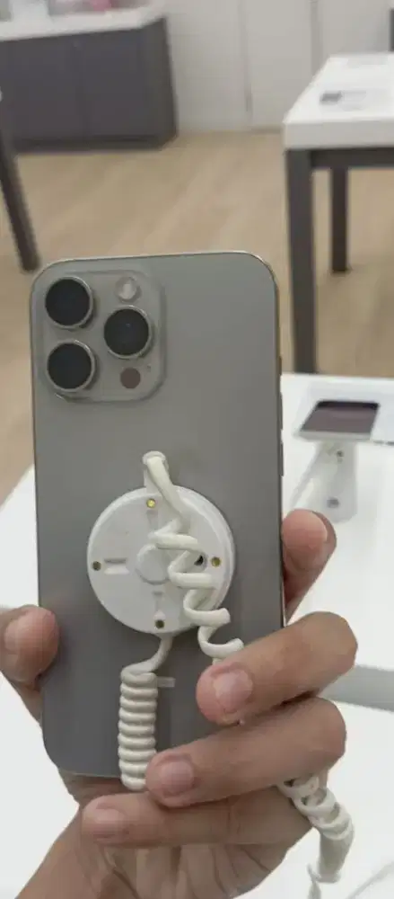 KREDIT IPHONE 16 PRO PAKE PROMO BUNGA SPESIAL O% HOME CREDIT