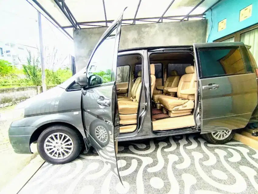 Nissan Serena type HWS NIK 2009 PMK 2010 asli plat AB low km istimewa