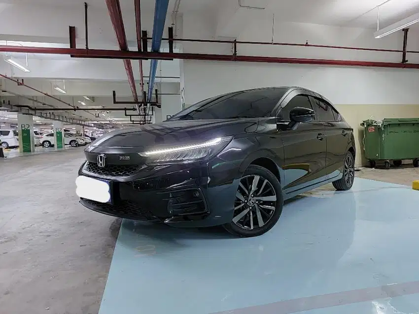 Pajak Panjang Honda City 1.5 Hatchback RS Bensin-MT 2021 Hitam