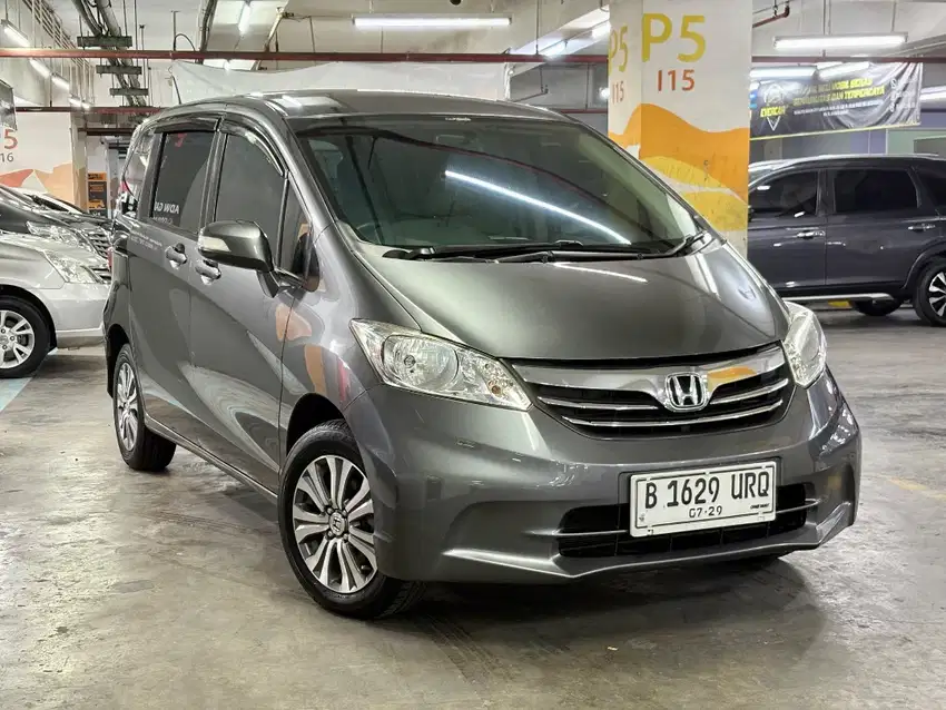 [KM90RB] HONDA FREED SD S AT 1.5 2014 KONDISI TIDAK MENGECEWAKAN