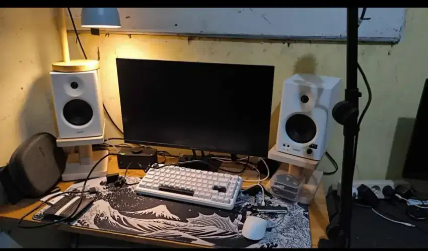 Edifier mr4 monitor speaker for recording or multimedia