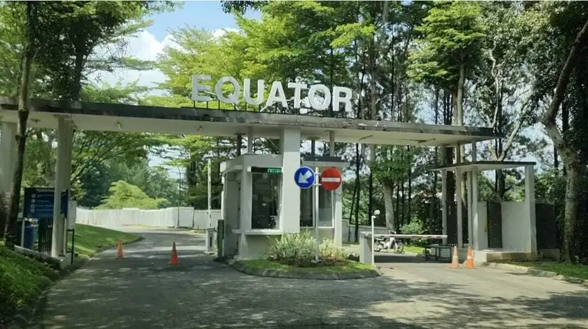 Rumah 1 M terdepan (sebelah Ahpoong dan Alana) di Sentul City Equator