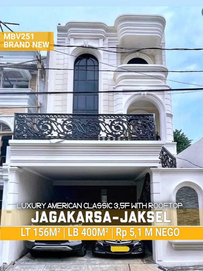 M251.BRAND NEW LUXURY AMERICAN CLASSIC3,5 FLOOR WITH ROOFTOP JAGAKARSA