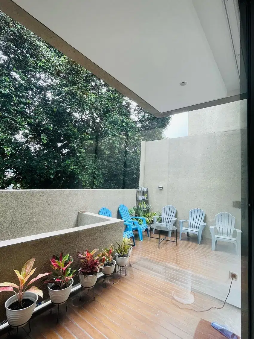 Rumah Bagus Semi Furnished Kemang, Jakarta Selatan