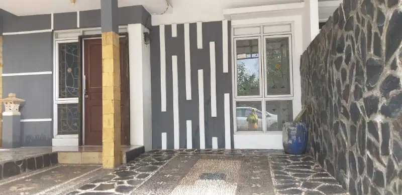 disewakan rumah 1.5lt di metland cileungsi  siap huni .bogor