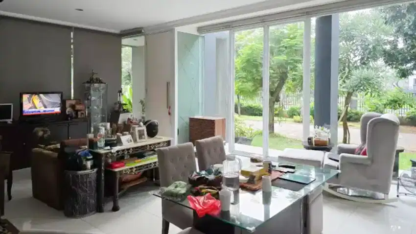 Dijual Rumah Hook Discovery Bintaro Jaya Semi Furnished 210420