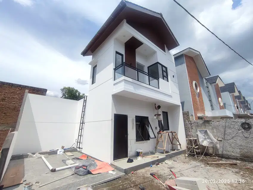 Rumah Baru Strategis Jalan Utama Cisaranten Kulon Bandung
