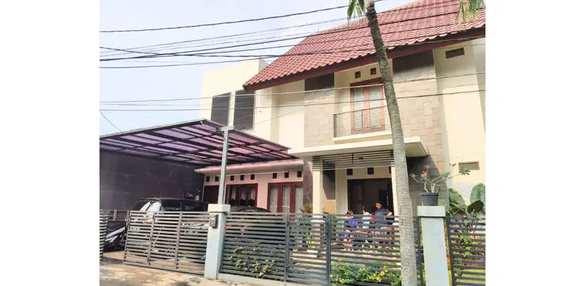 Rumah 2 Lantai Lokasi Strategis di Lebak Bulus, Jakarta Selatan