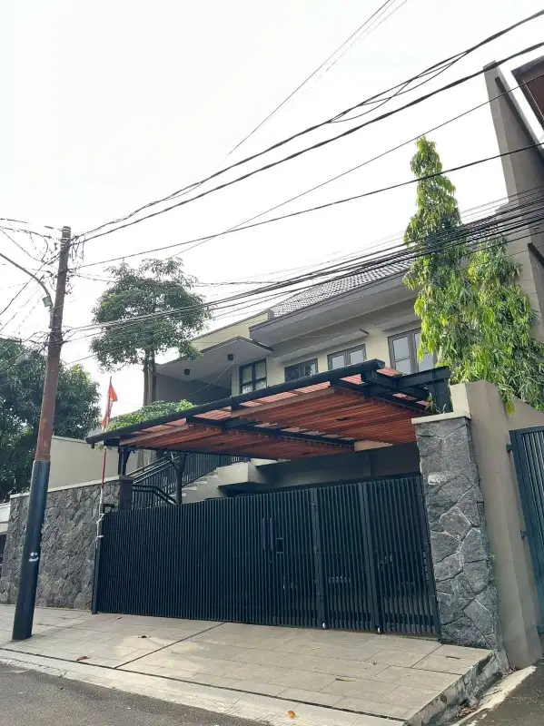 Termurah  Jual rumah siap huni area senopati row lebar jaksel