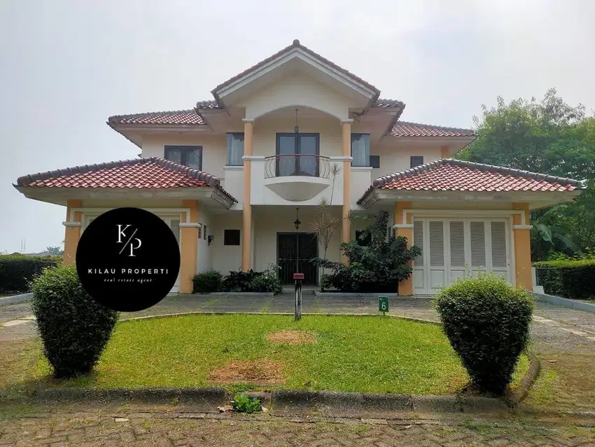 Dijual Rumah Hook di Boulevard Full Furnish di Danau Bogor Raya.