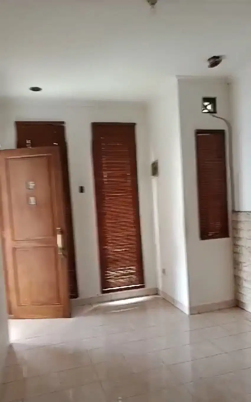 Disewakan rumah di Kota Wisata
