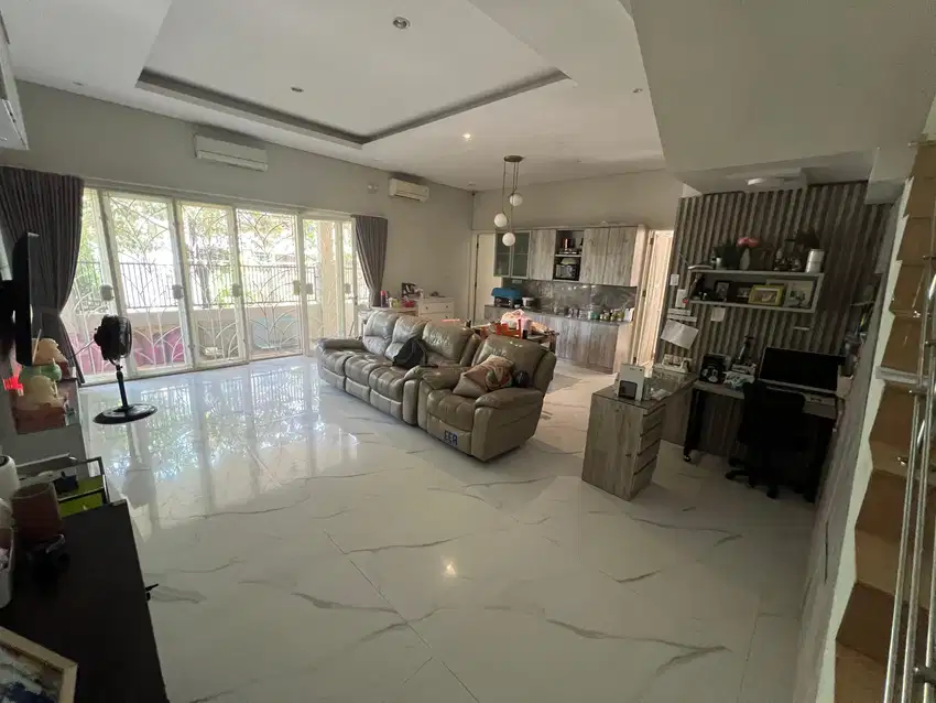 Rumah Sutorejo Utara Minimalis, Jalan Utama, MURAH