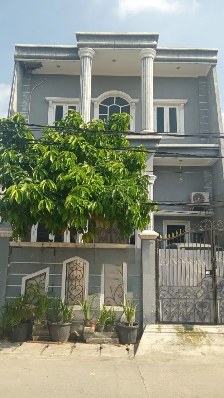 Dijual Rumah Mewah 2,5 Lt Di Komp. Alam Indah, Cipondoh Tangerang