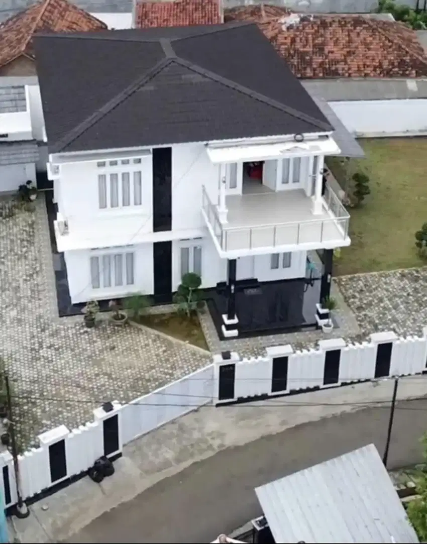 JUAL CEPAT RUMAH MEWAH TANAH SUPER LUAS LOKASI STRATEGIS