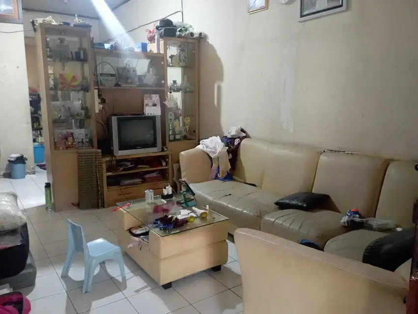 Rumah Murah Lokasi Strategis Harga Bersahabat di Taman Holis Indah 1