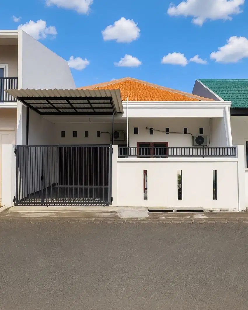 Rumah Sutorejo Timur Strategis • Siap Huni