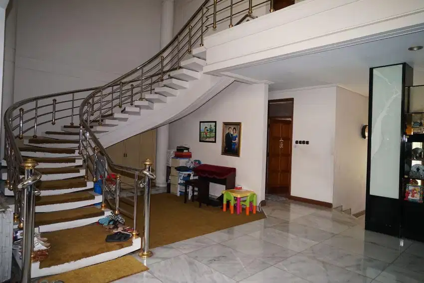 Rumah Strategis di Sukamulya Raya Luas dan Besar Bandung