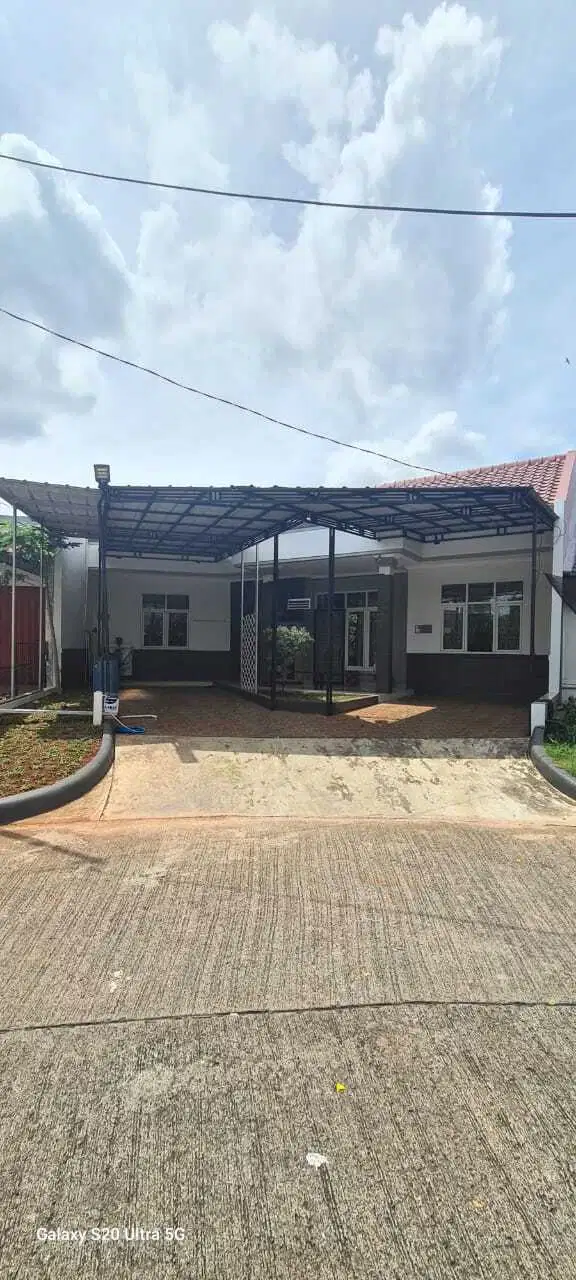 Disewa Rumah Mewah Taman Beverly Lippo Cikarang, 350 Juta/Tahun, Nego!