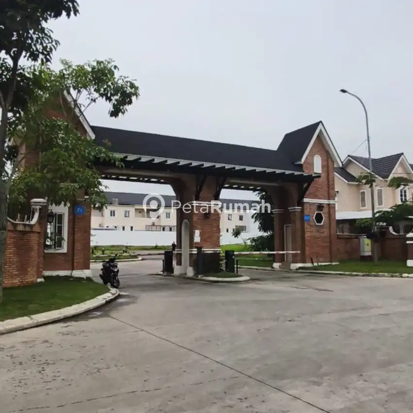 JUAL RUMAH JALAN MERCI RAYA KOMPLEK MEDAN RESORT CITY CLUSTER HOLLAND