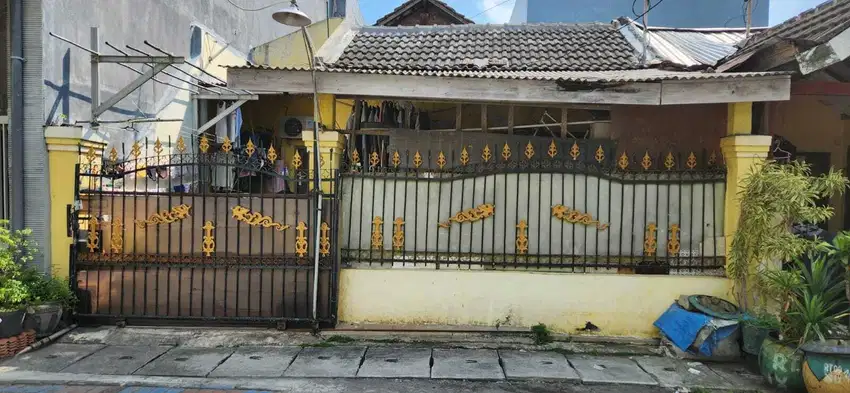 Rumah Kelurahan Babat Jerawat Kec Pakal Surabaya