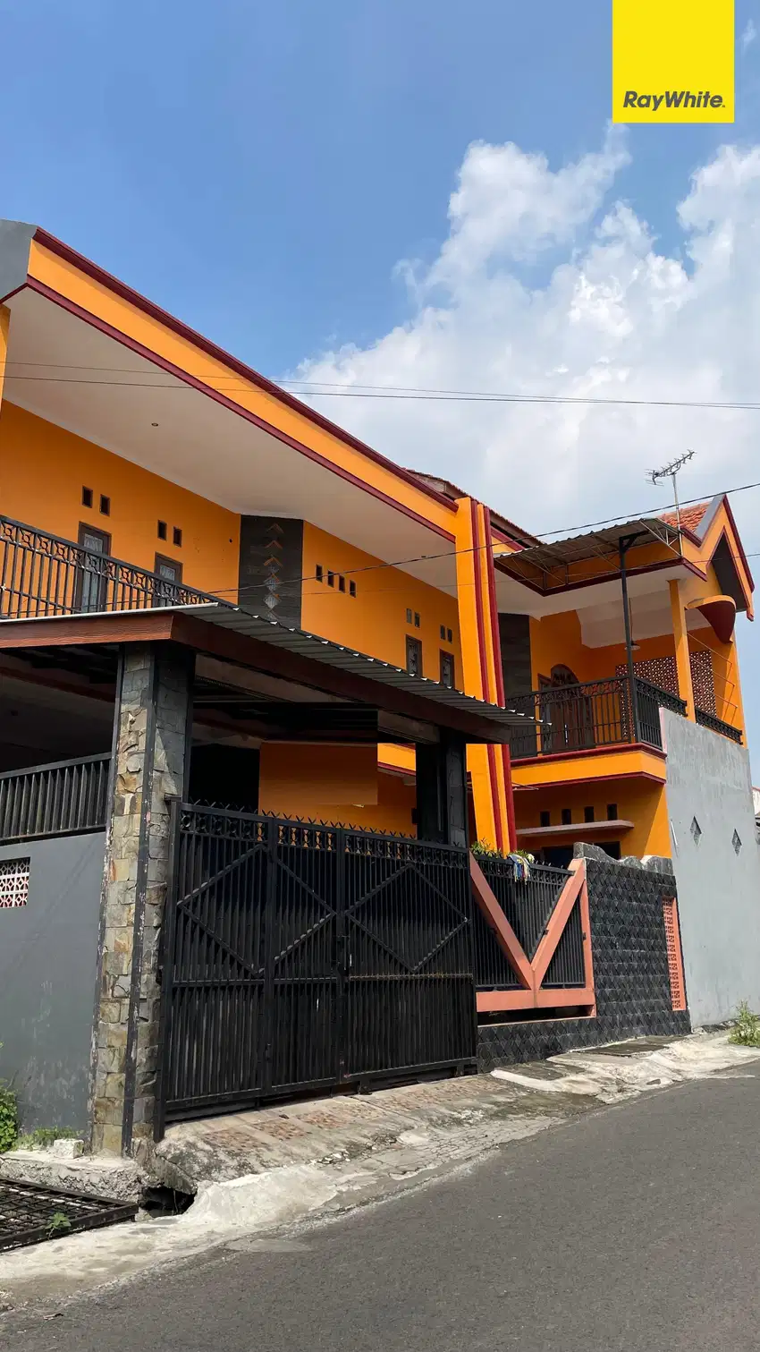 Rumah Dijual Pondok Manggala Wiyung, Surabaya