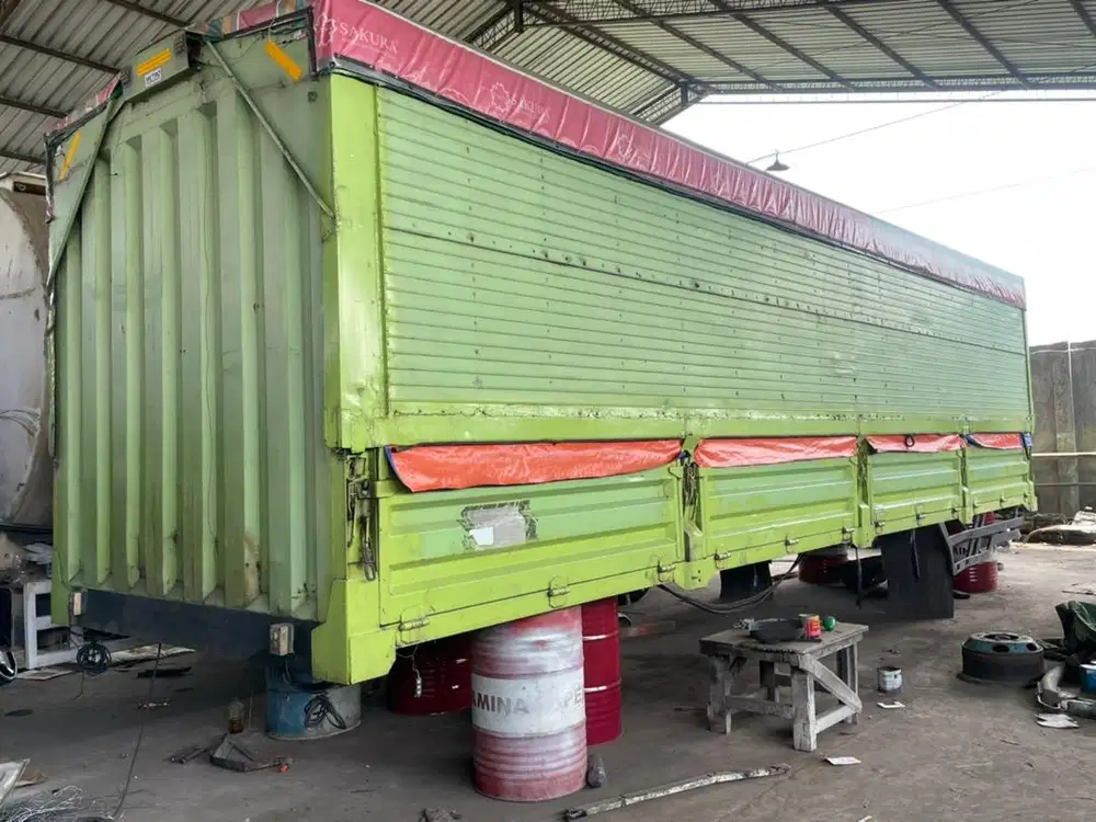 Wingbox EX Hino Lohan 500 2017