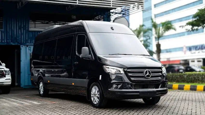 Mercedes-Benz Sprinter 414 CDI A3 Van with Premium Customize Interior