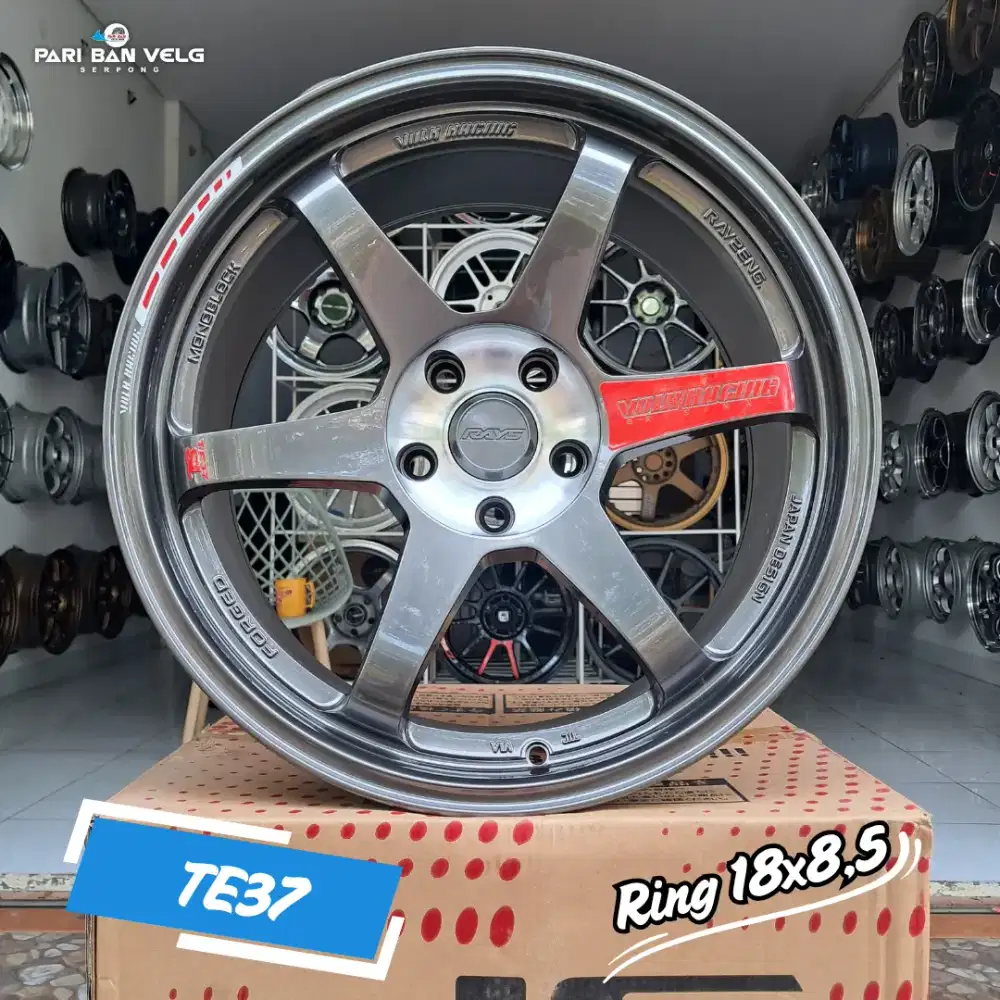 Rays Te37 Ring 18 lebar 8,5 
pcd. 5x114.3 et. 37 Titan Polished