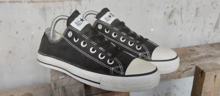 Converse low basic bw second