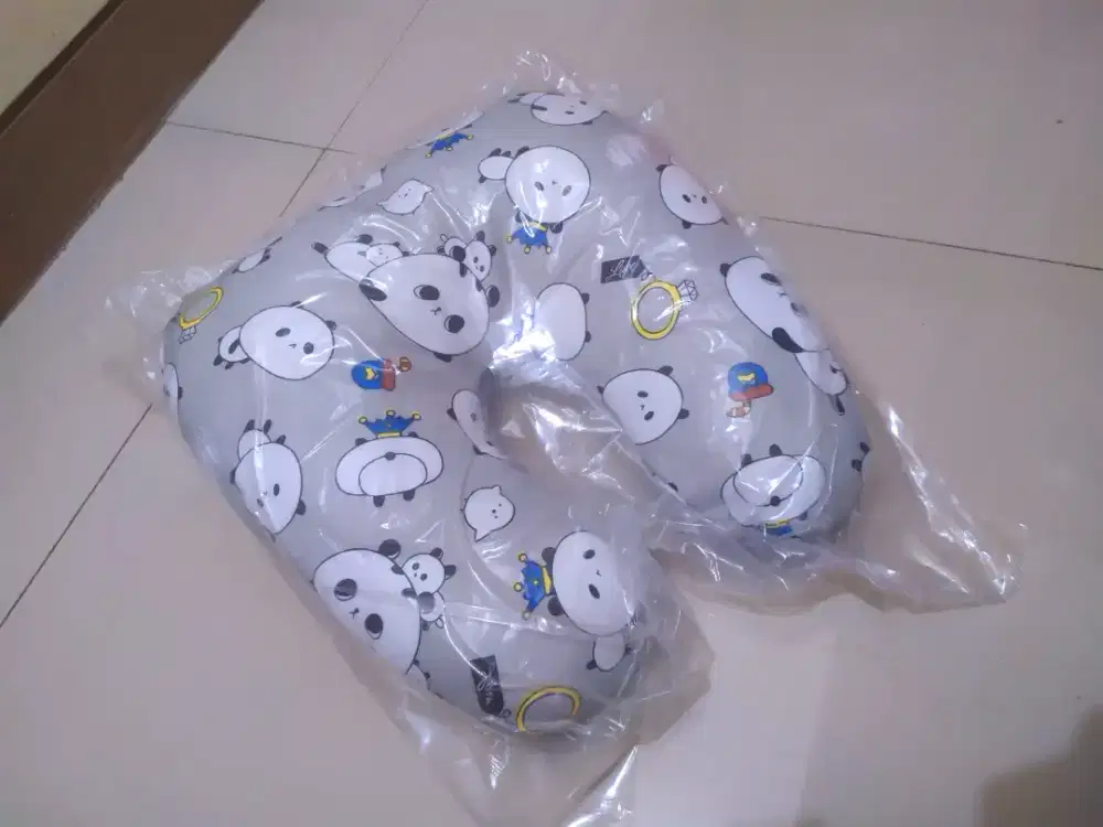 Bantal Travelling U Neck