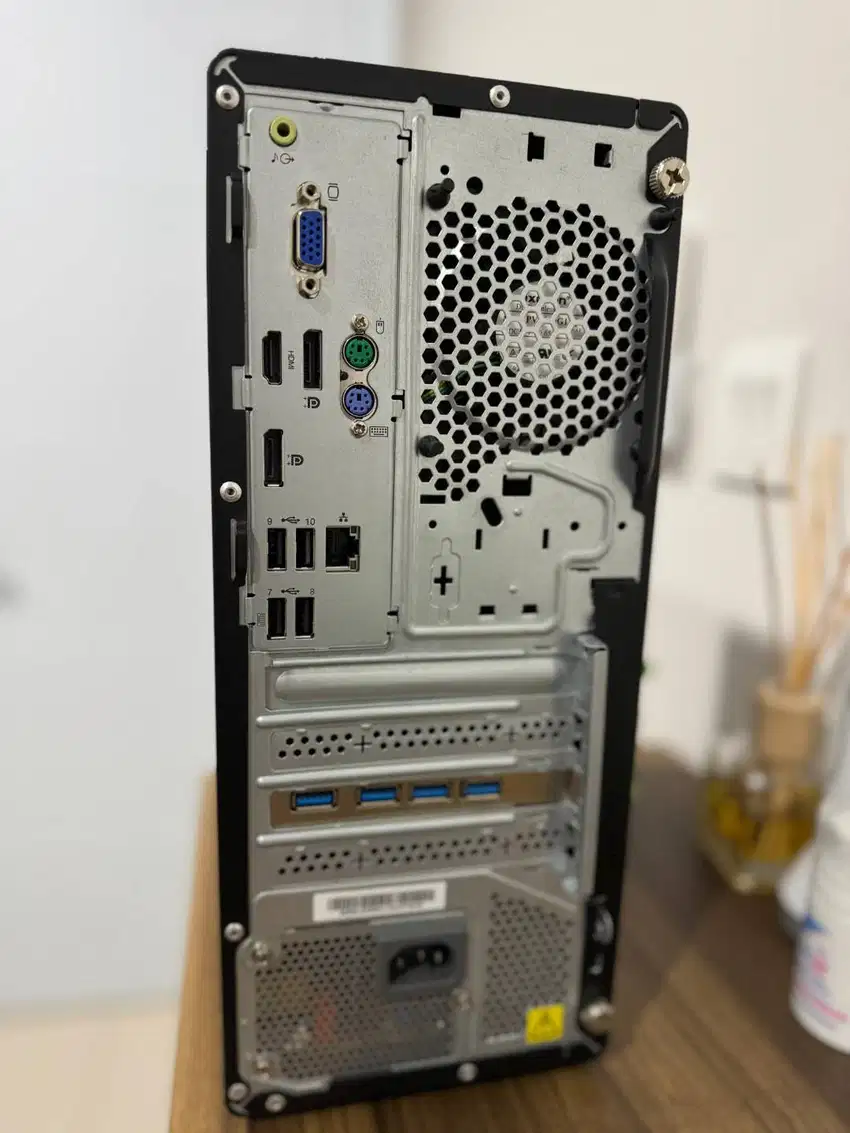 ThinkCentre M70T (Proc Pentium G7400 | Ram 8GB | SSD 512GB) - Ex Demo