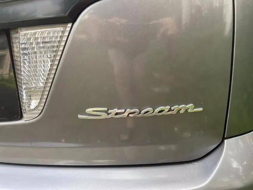 Dijual honda stream’06