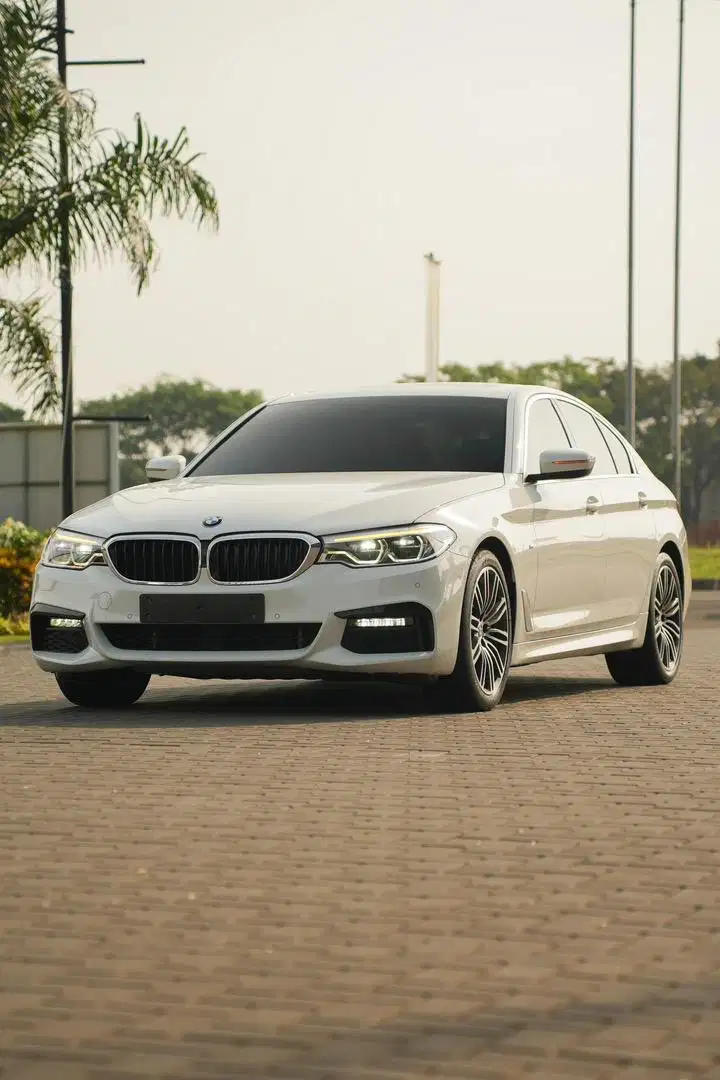 Full Spec! BMW 530i Msport 2019 G30 Mercedes  C200