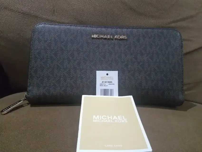 Dompet merk michael kors