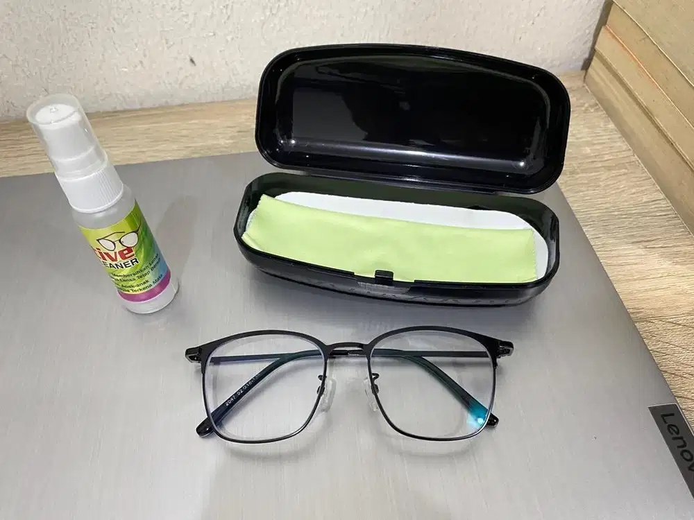 Kacamata Anti Radiasi