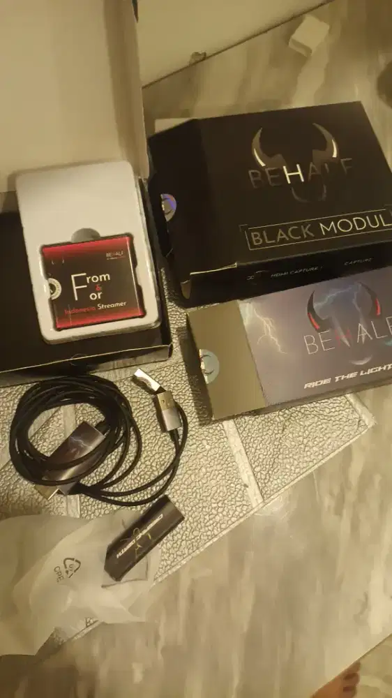 Asesoris gamer dari BEHALF BLACK MODUL