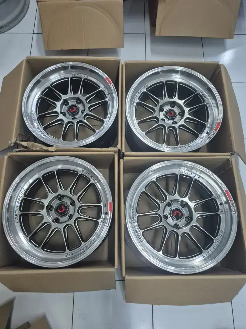 Velg baru Lenso Venom 5 R18 pcd 5×114.3 lebar 9,5 et25..4pcs