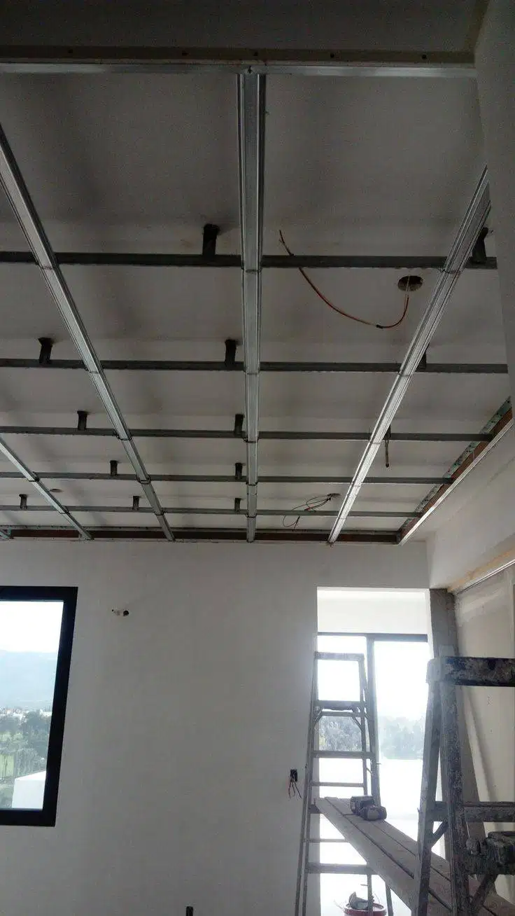 Sekat Plafon Partisi PVC GRC Gypsum Jasa Tukang Pasang Wall Moulding