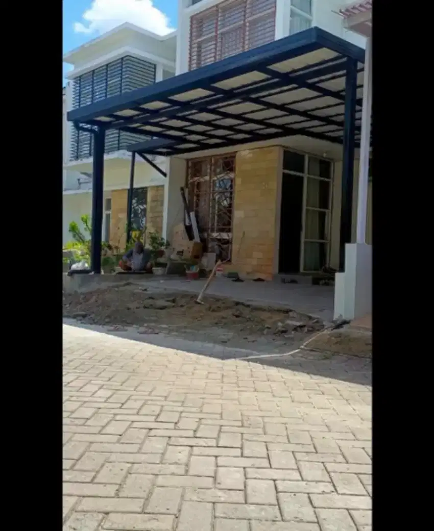 Kanopi baja ringan