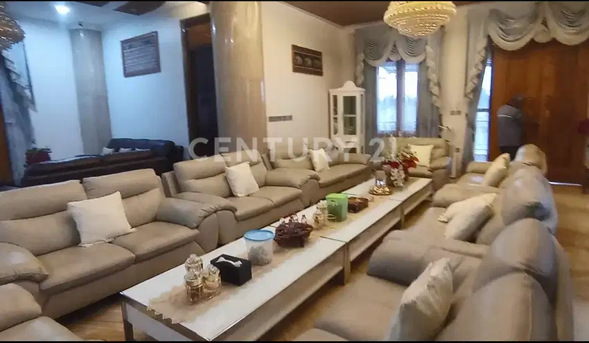 Rumah Super Luxury Mainroad Terusan Jakarta Strategis