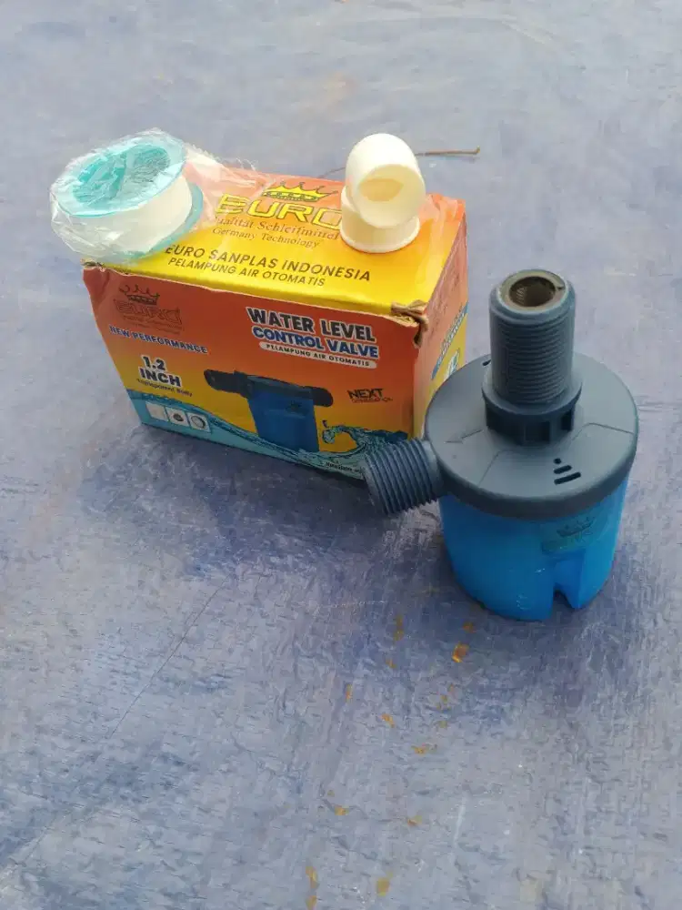 Pelampung tandon bak air