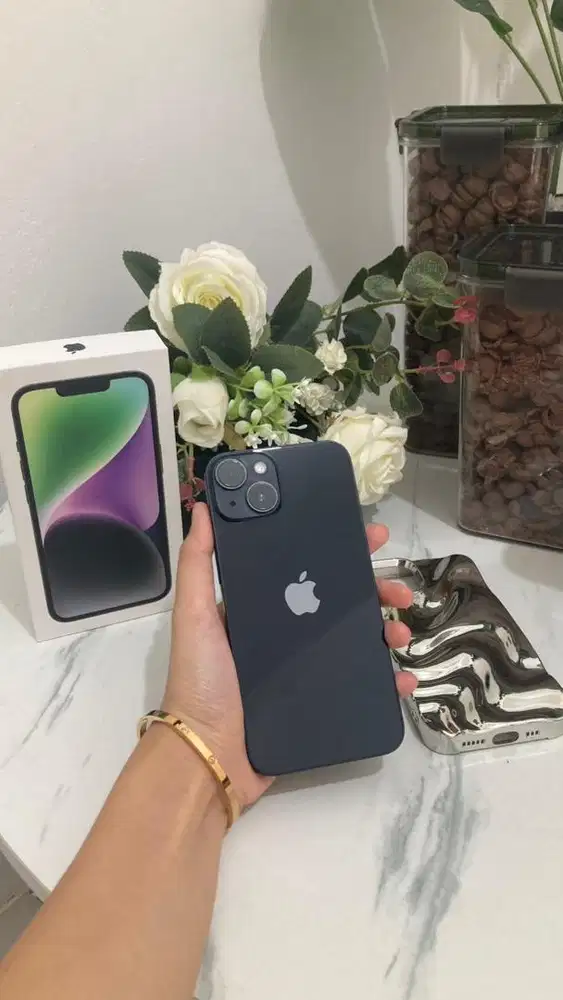 Apple iPhone 14 (Black) 128GB Rp 8.000.000